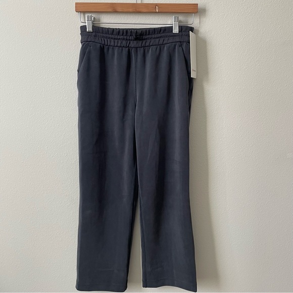 Lululemon Softstreme High-Rise Straight Leg Crop Black 24” Size 4 New With Tag - Picture 1 of 12